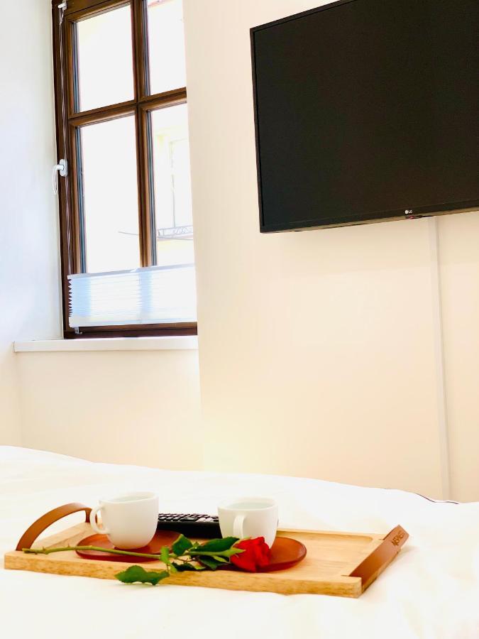 Apartament W Centrum Miasta Z Darmowym Parkingiem Dla Dwojga -Apartamenty Pod Zlotym Lwem Kłodzko Dış mekan fotoğraf